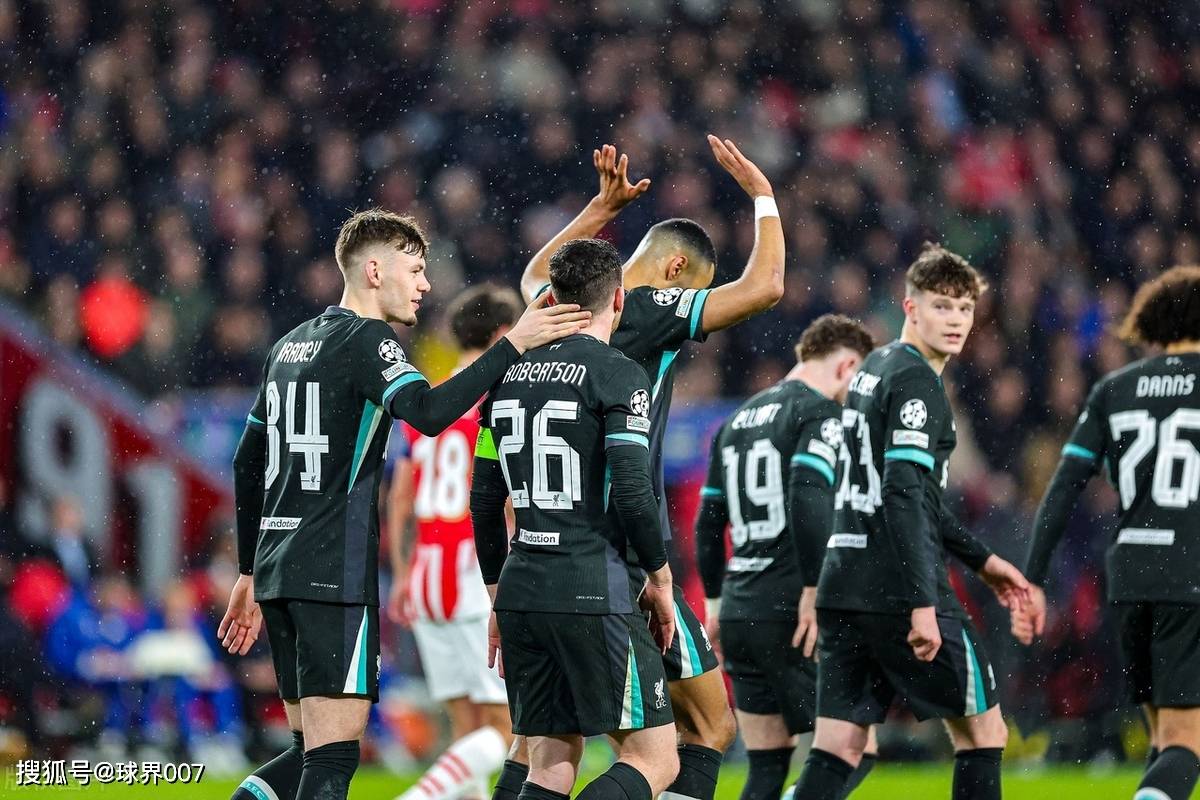 1xBit体育视频-球队在欧冠比赛中展现出团队力量