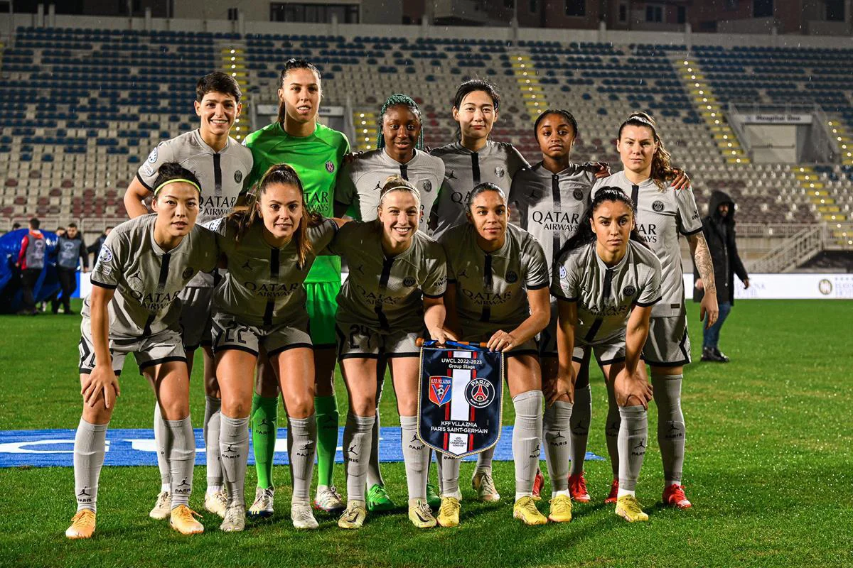 1xBit体育网站-女足球员们在国外赛场上闪耀登场