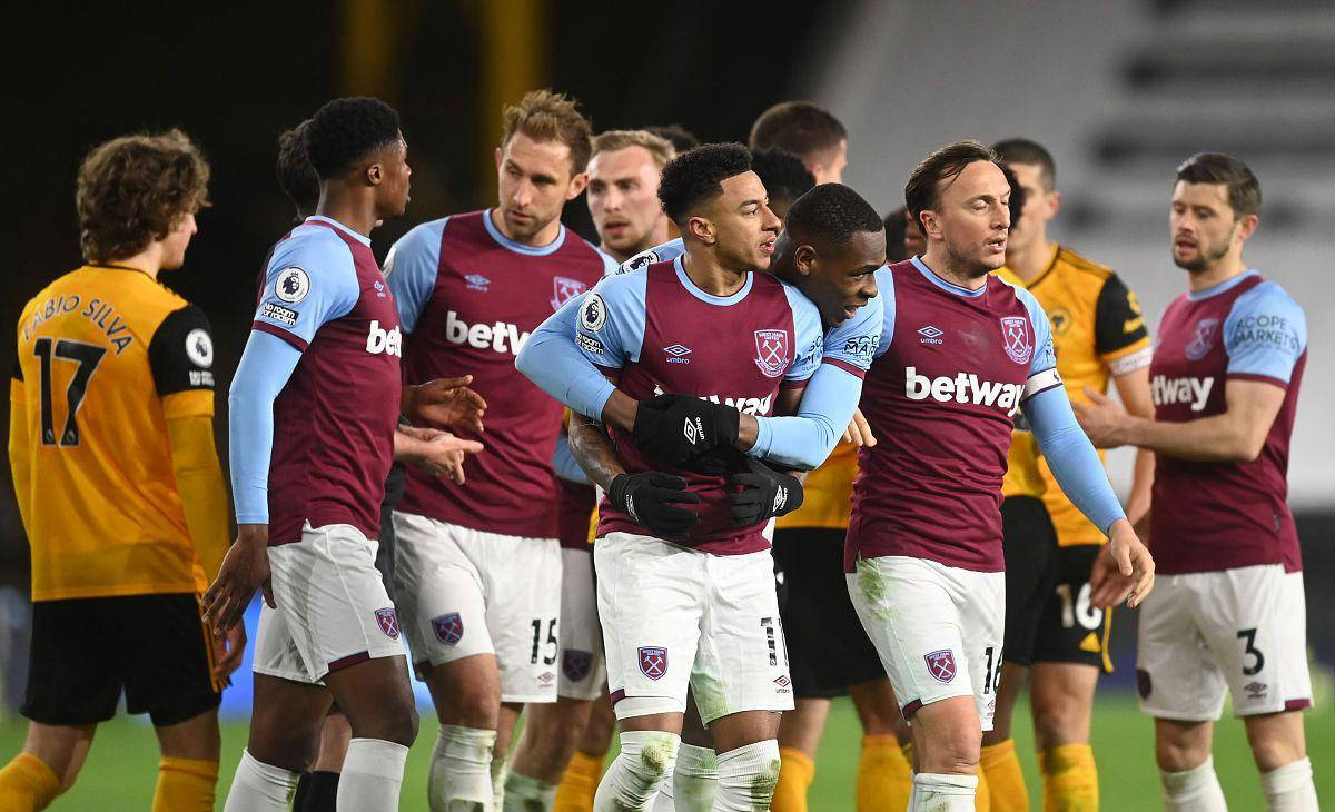 1xBit体育电竞-狼队客场逼平南安普顿，保持不败走势