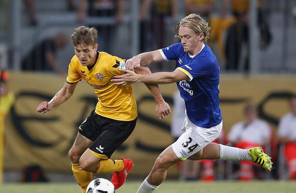 兰斯客场险胜门兴格拉德巴赫，取得联赛三分的简单介绍