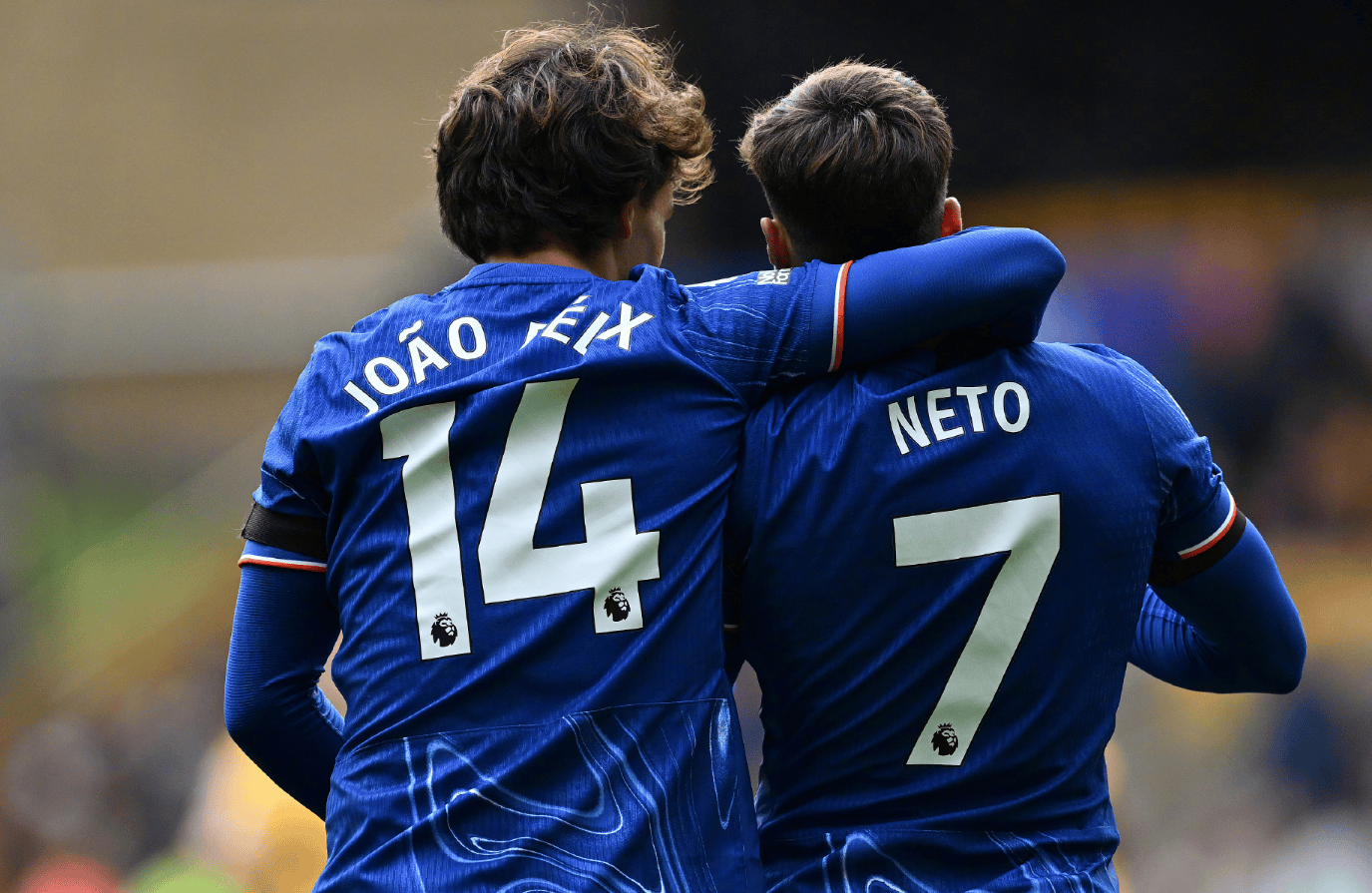 曼联主场战平切尔西,积分榜上仍屈居次席! 曼联主场战平切尔西,积分榜上仍屈居次席!