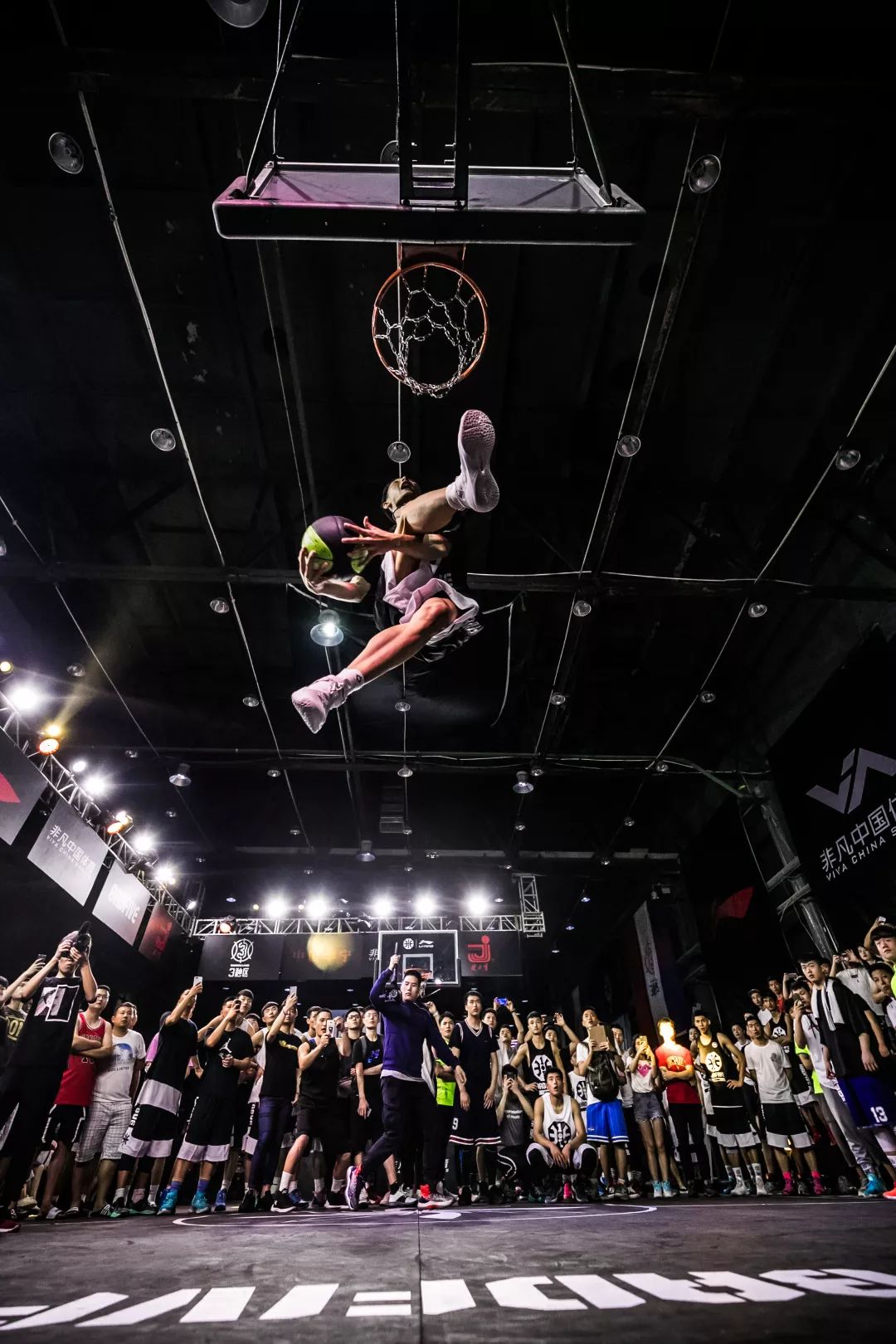 欧洲篮球联赛新赛季开幕盛况空前