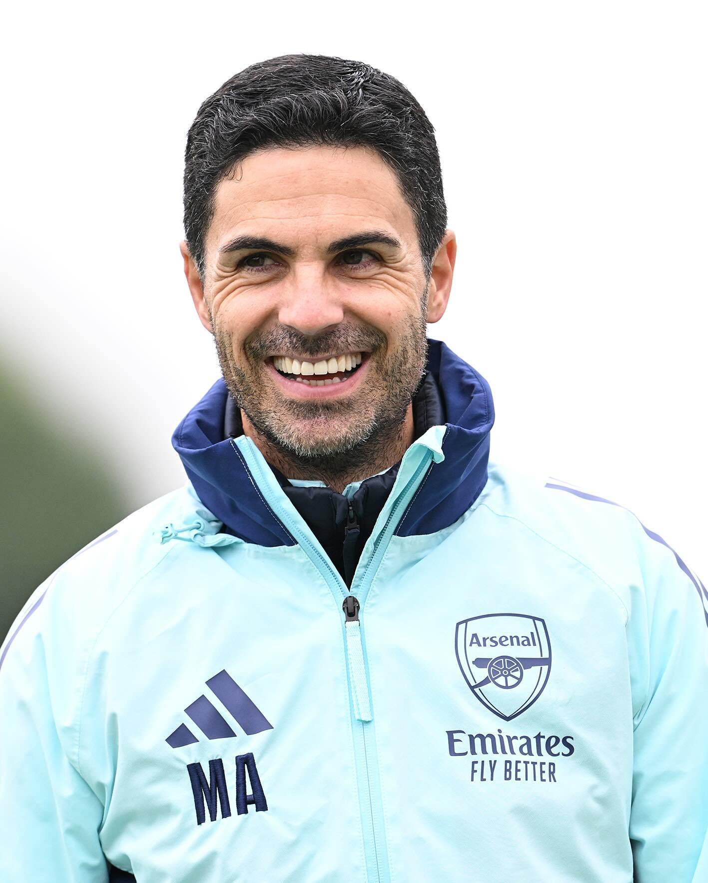 关于曼联主场大胜阿森纳,提升排名的信息 关于曼联主场大胜阿森纳,提升排名的信息