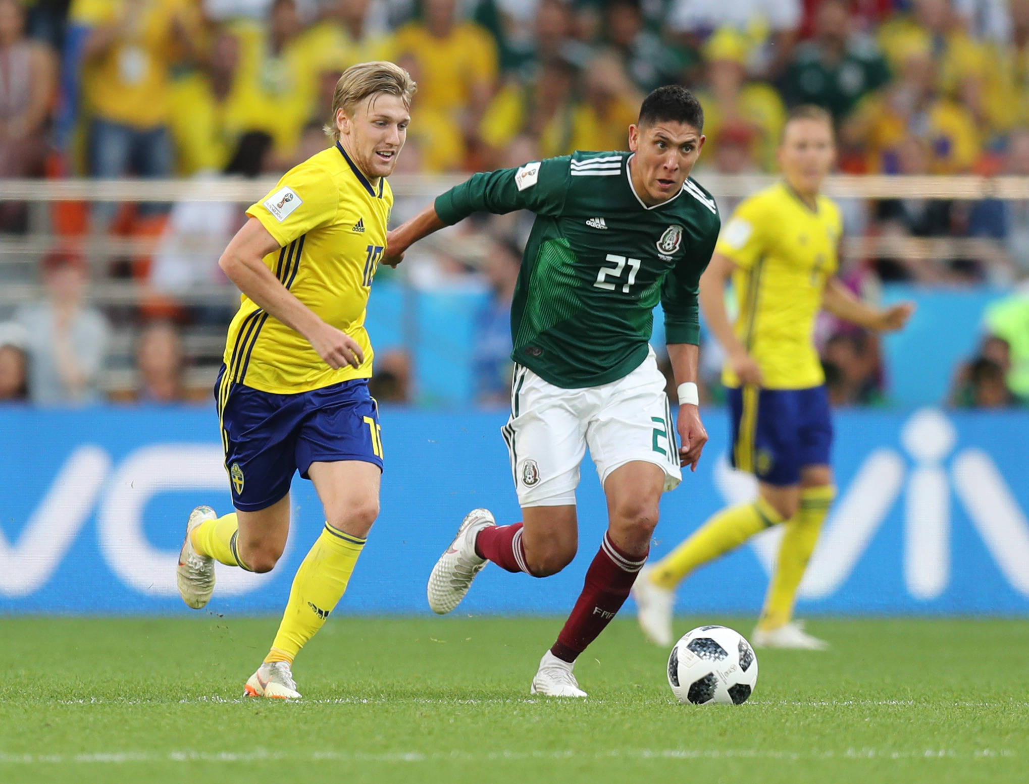 墨西哥击败巴西获得足球胜利 墨西哥击败巴西获得足球胜利