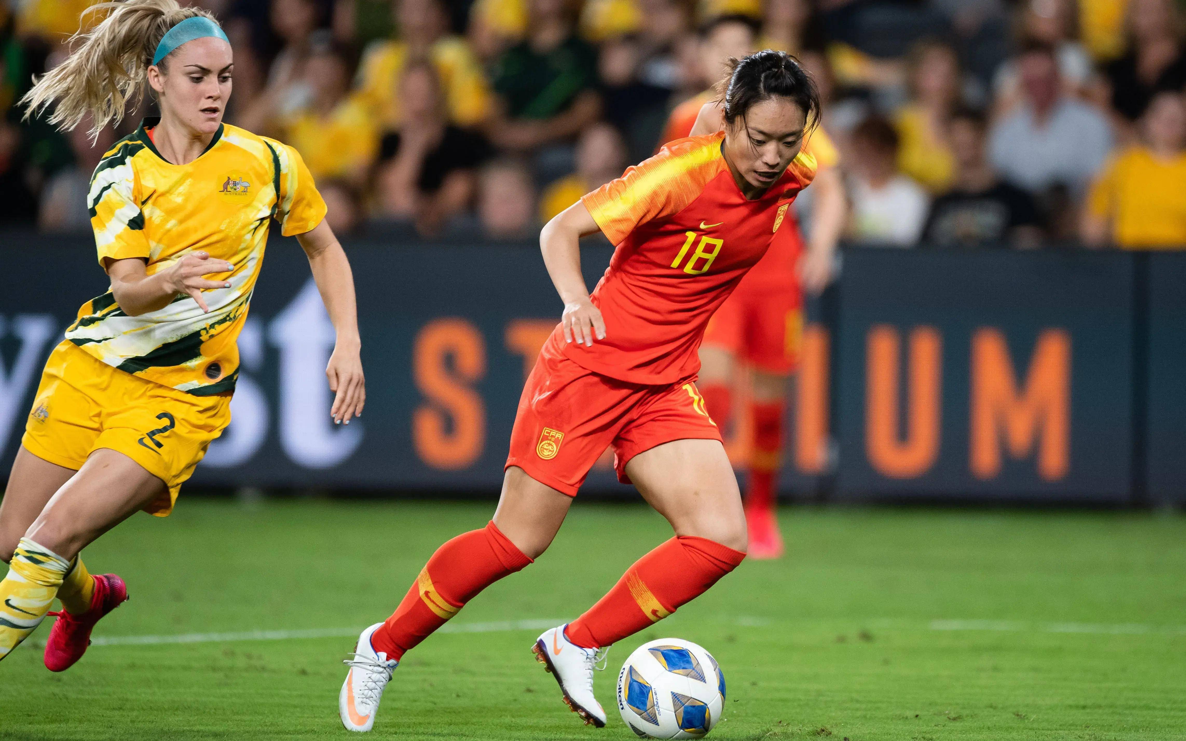 战胜艰难!女足队员拼搏进取 战胜艰难!女足队员拼搏进取